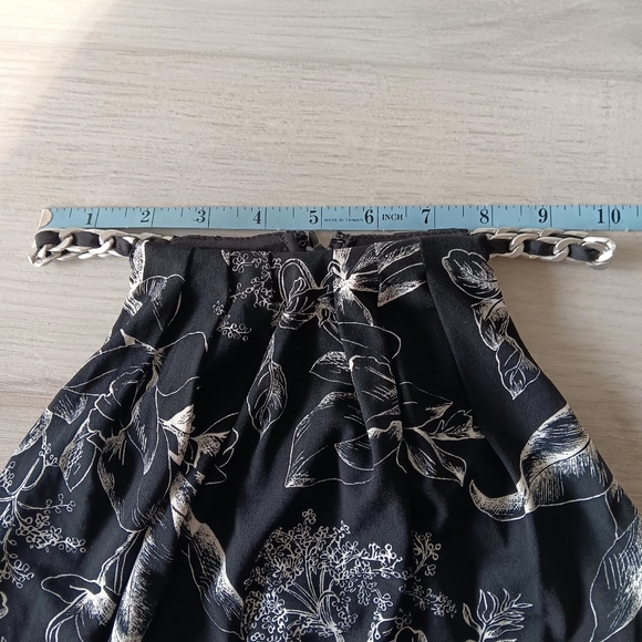 NEW White House Black Market Jacquelyn Floral Black Jumpsuit Crop Chain Detail 8 - Picture 7 of 16